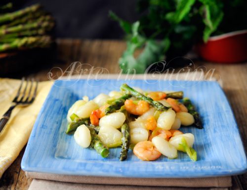 Gnocchi asparagi e gamberetti ricetta veloce