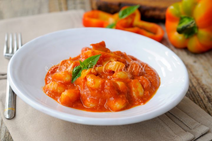 Gnocchi con crema di peperoni ricetta facile vickyart arte in cucina