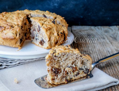 Torta noci e uvetta al cucchiaio facile e veloce