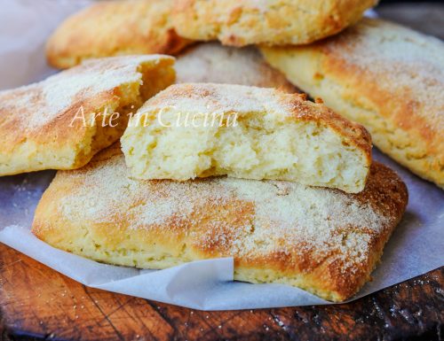 Focaccine di semola alla ricotta panini sardi veloci