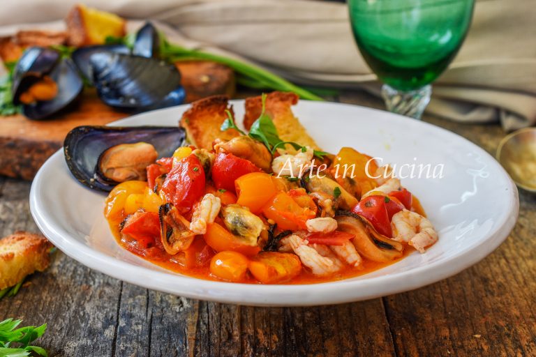 ZUPPA DI COZZE E GAMBERETTI ricetta napoletana veloce e facile