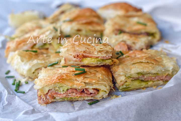 Sfogliatine veloci zucchine e speck in 15 minuti Sfogliatine veloci zucchine e speck in 15 minuti