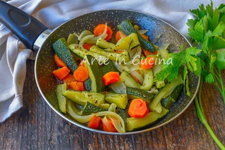 CAROTE con CIPOLLE e ZUCCHINE CONTORNO LIGHT in padella