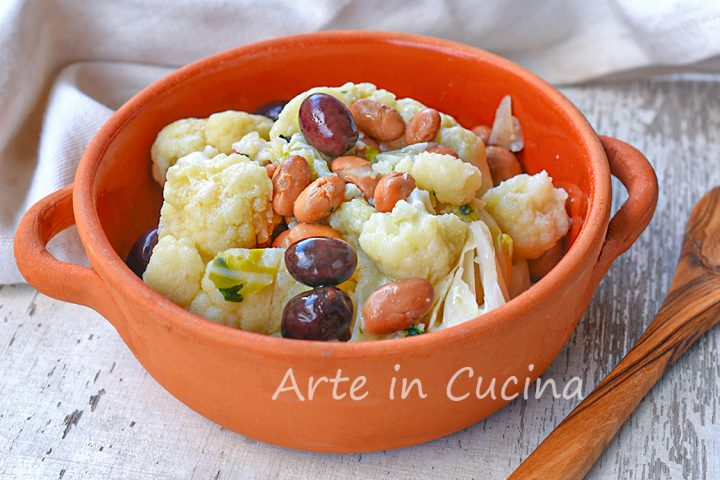 Cavolfiore con fagioli all'insalata