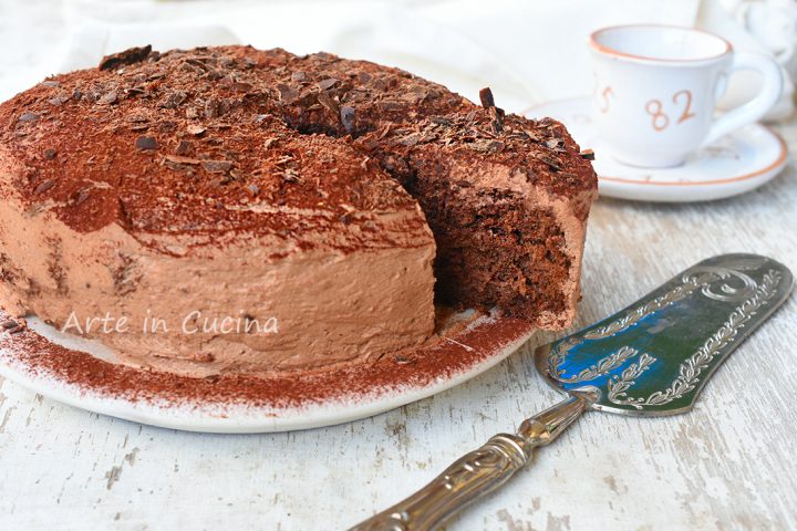 Torta despacito al forno con panna e cioccolato