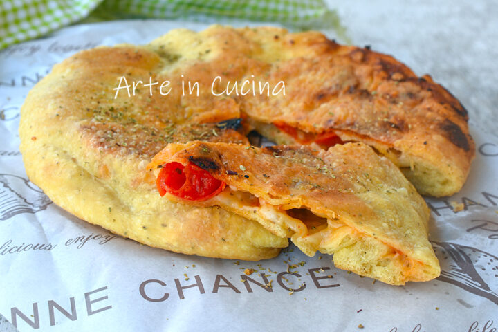 Torta salata caprese in padella velocissima