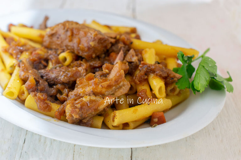 ZITI ALLA GENOVESE ricetta napoletana originale