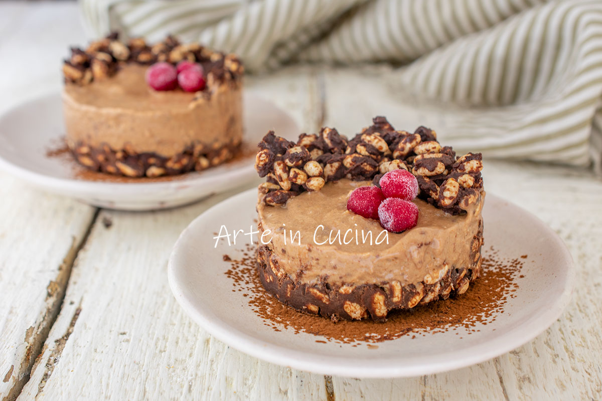 Cheesecake monoporzione di riso soffiato al cioccolato