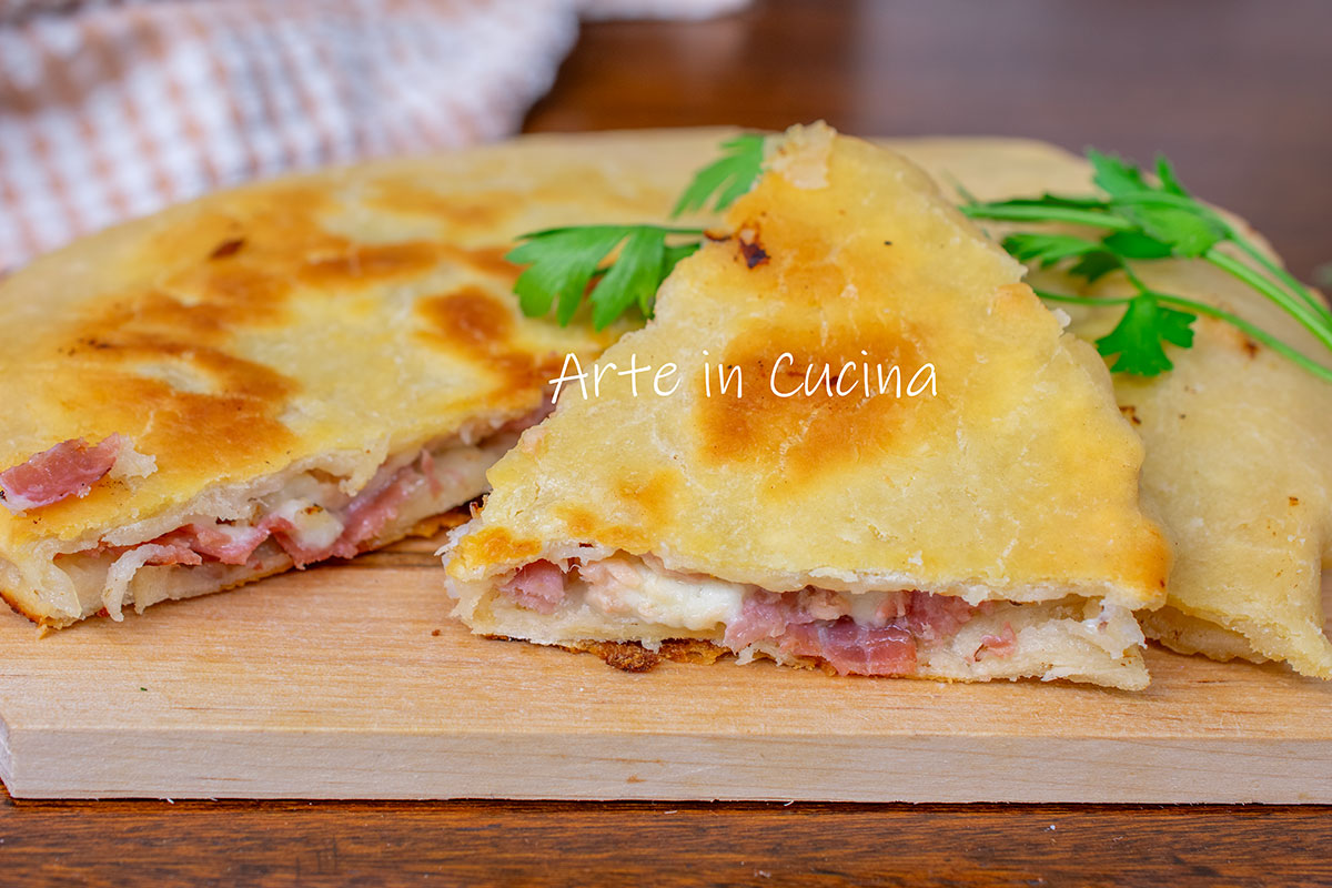 TORTA RUSTICA SPECK E TONNO IN PADELLA veloce