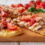 Pizza tonno e pomodoro senza lievitazione