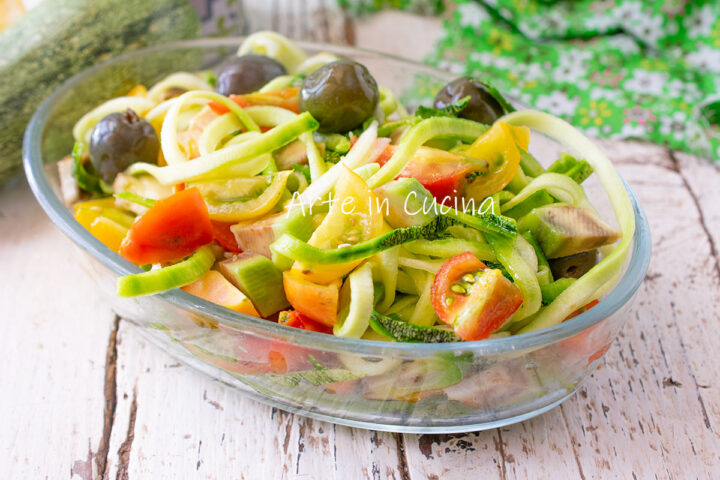 SPAGHETTI di ZUCCHINE crude al limone in insalata