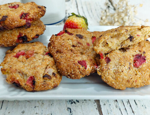 CRUMBL COOKIES FRAGOLE e cioccolato