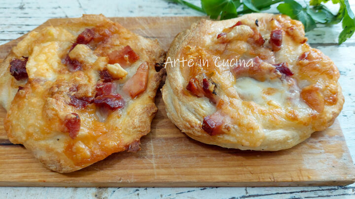 PIZZETTE con FORMAGGIO e SALUMI in friggitrice
