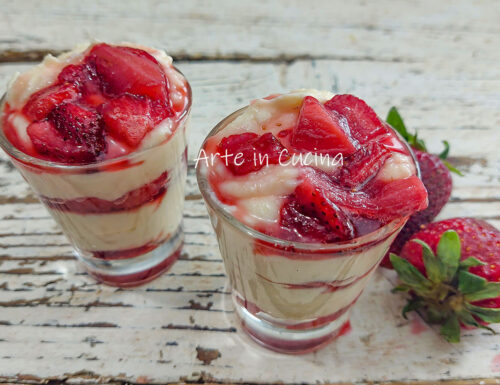 MOUSSE CREMA PASTICCERA e FRAGOLE