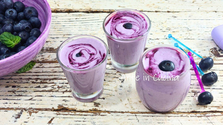 MOUSSE ai MIRTILLI freschi