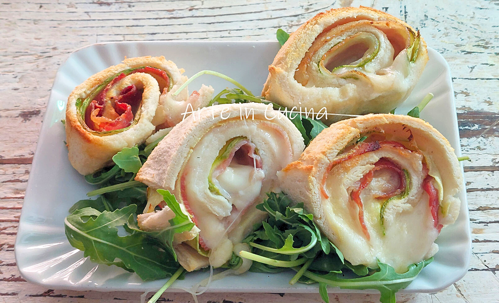 ROTOLINI di PANE con PANCETTA e zucchine