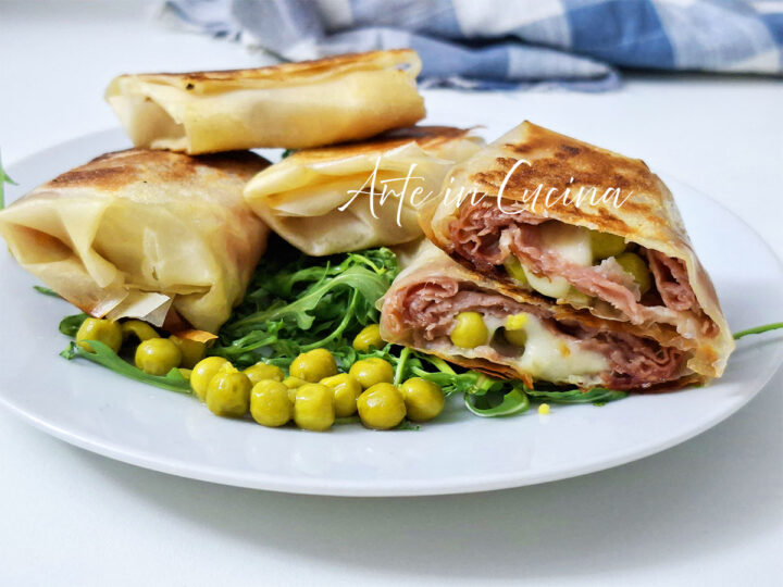 INVOLTINI di FILLO con PISELLI e speck