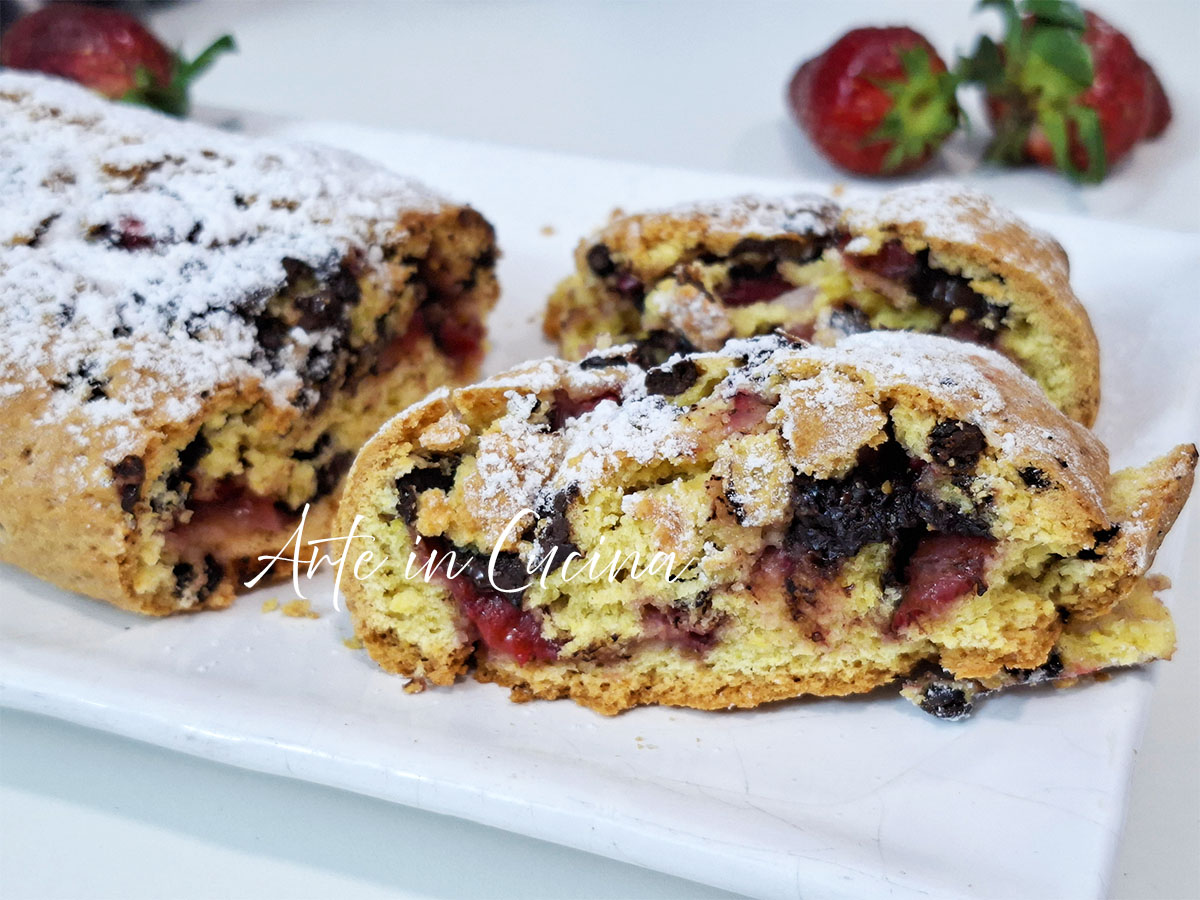 CROSTATA arrotolata FRAGOLE e CIOCCOLATO