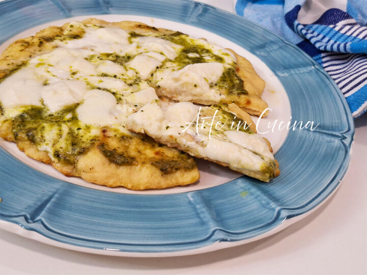 PIZZA VELOCE con BURRATA e pesto pronta in 10 minuti