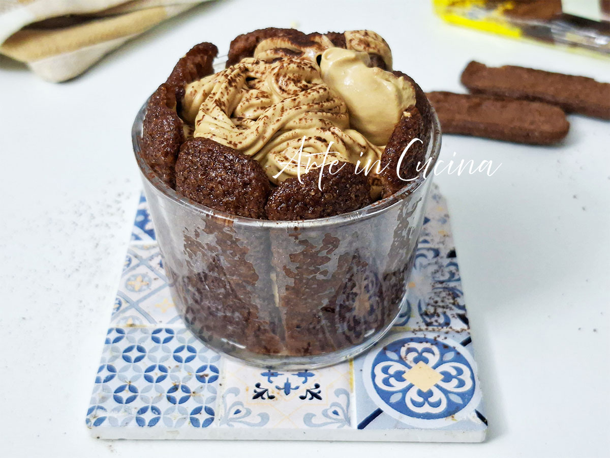 CHARLOTTE al TIRAMISù senza uova al cucchiaio