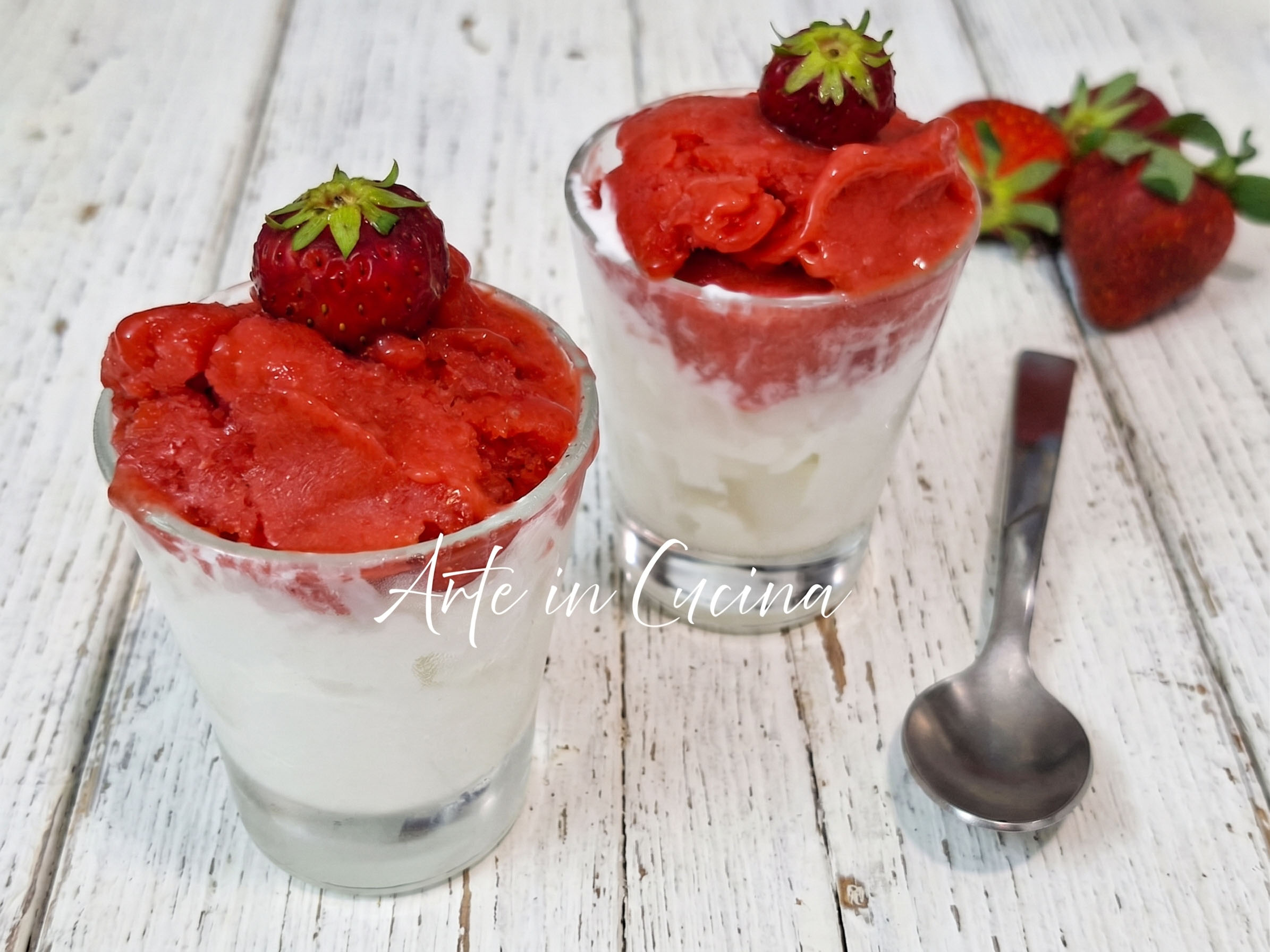 GELATO alle FRAGOLE e PANNA senza gelatiera