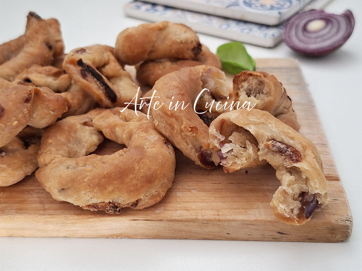 TARALLI alle CIPOLLE senza lievito