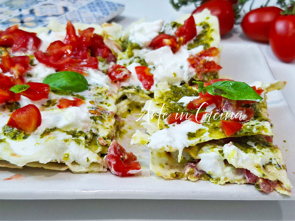 LASAGNA FREDDA di CARASAU con PESTO e burrata