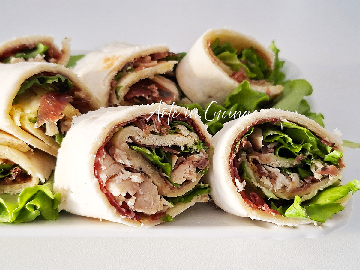 Rotolini di piadina bresaola e sgombro