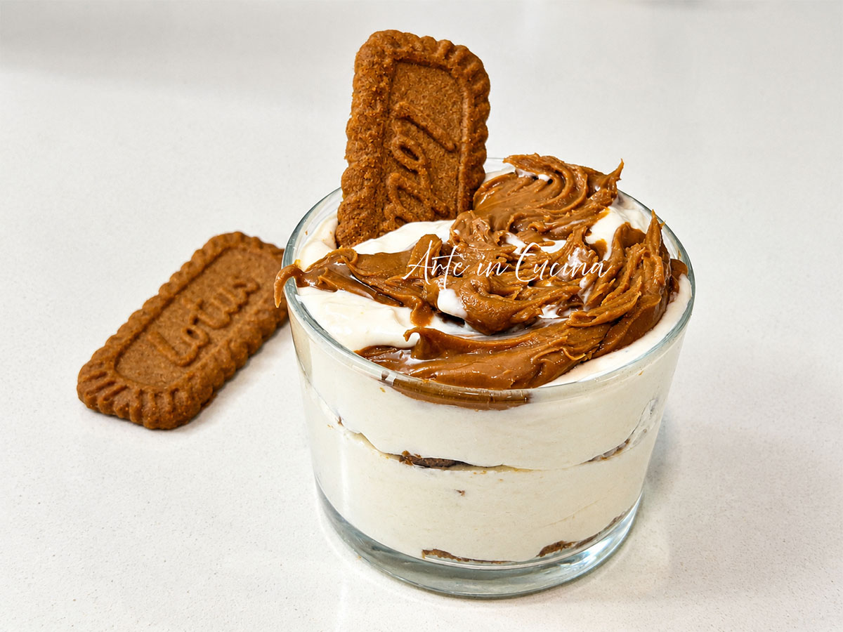 Tiramisù biscoff al cucchiaio: dolce Lotus monoporzione