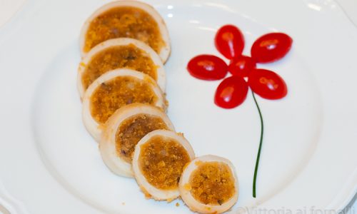 Calamari ripieni con mollica, ricetta tradizionale siciliana