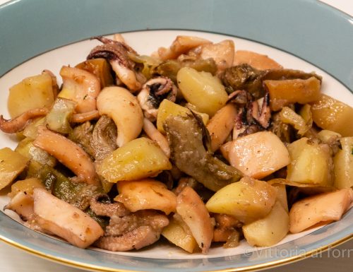 Seppie con carciofi e patate, ricetta facile in padella