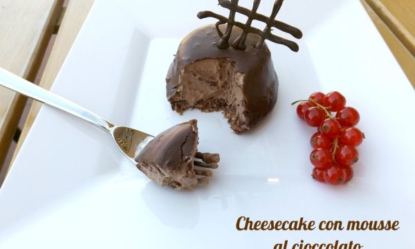 Cheesecake con mousse al cioccolato senza cottura