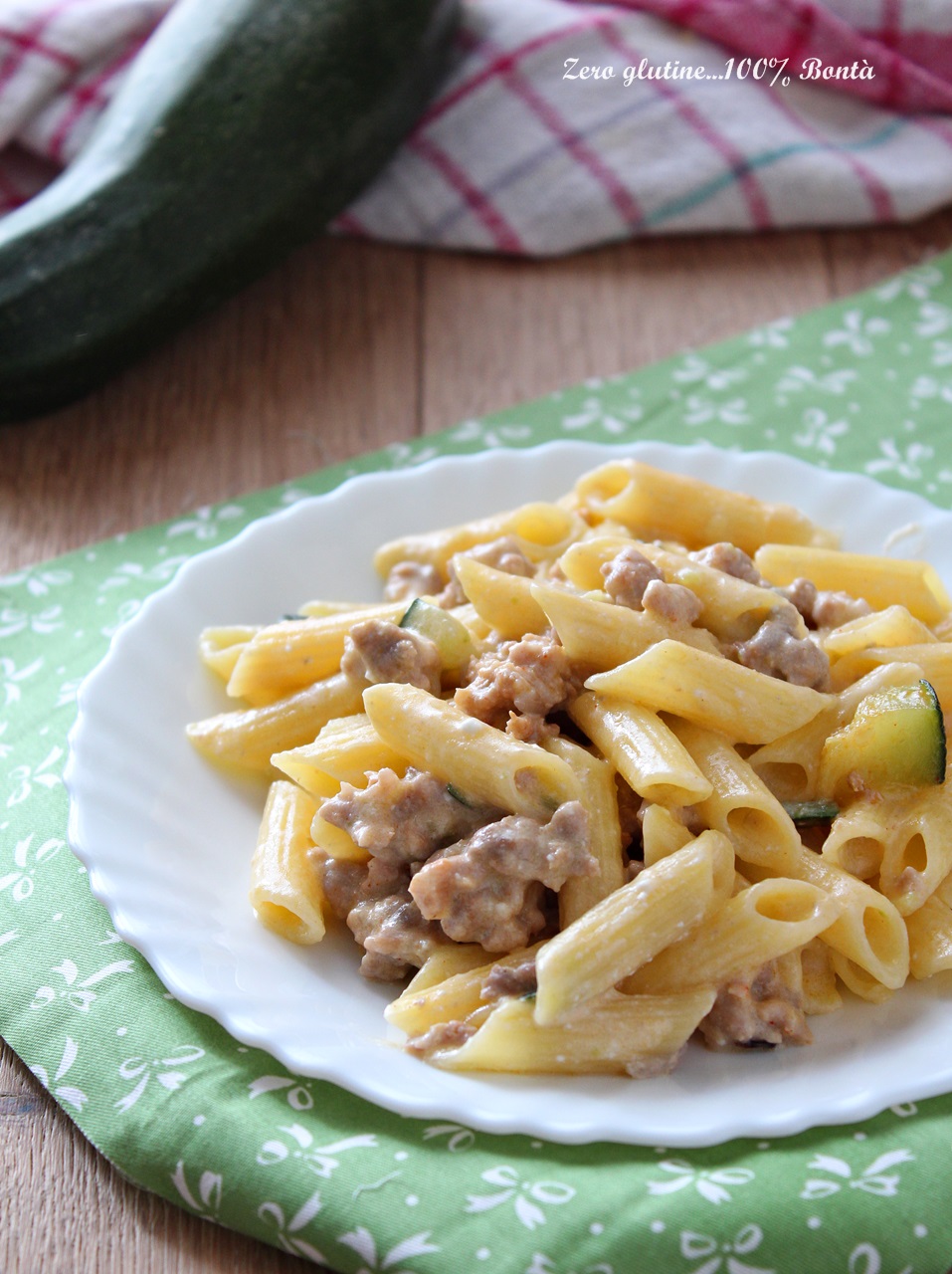 Penne Cremose Con Zucchine E Salsiccia