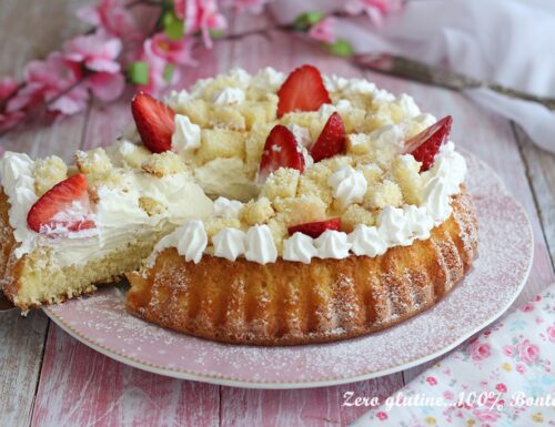 Crostata morbida mimosa con crema e fragole