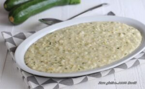 Risotto cremoso con zucchine e formaggio spalmabile