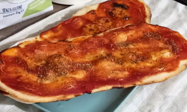 Lingue di Pizza Senza Glutine (o Pizza Scrocchiarella)